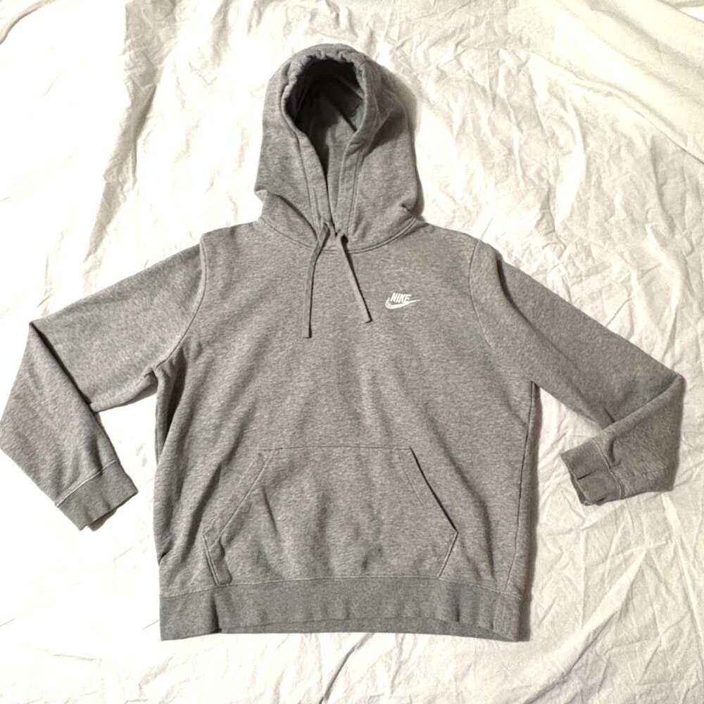EXCELLENT Club Nike Gray Classic Fleece Cotton Blend Pullover Hoodie L - Picture 2 of 11